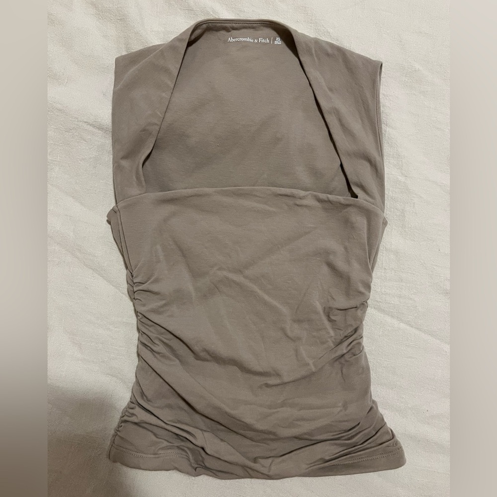 Abercrombie & Fitch "Ava" side ruched top XS
